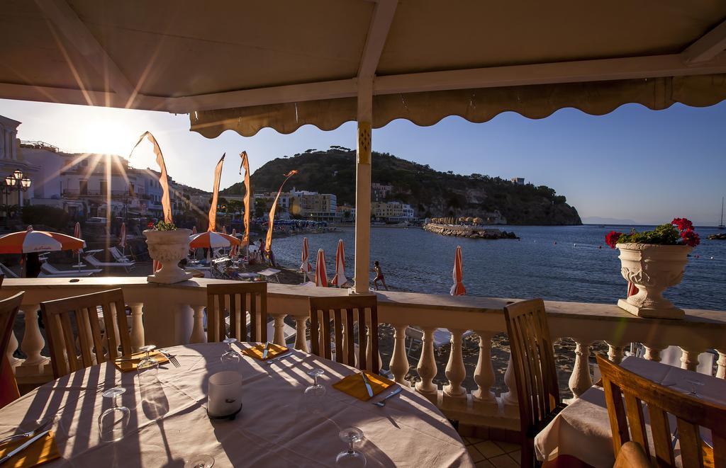 Hotel La Sirenella Lacco Ameno  المظهر الخارجي الصورة