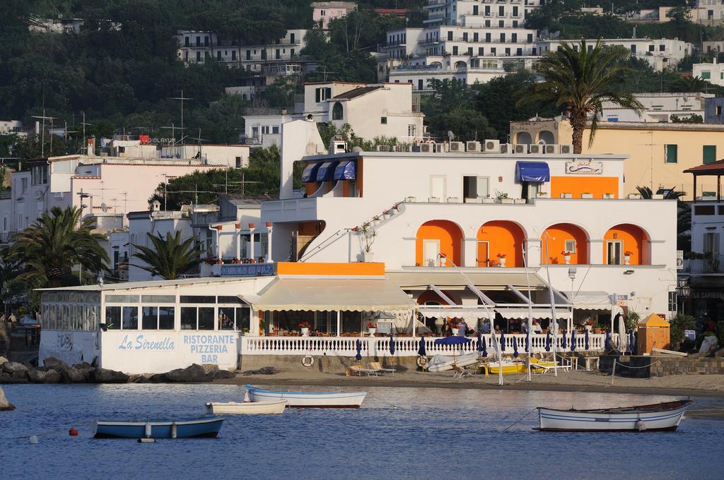 Hotel La Sirenella Lacco Ameno  المظهر الخارجي الصورة